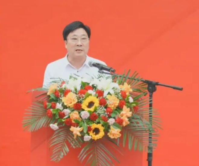 促消费活动暨海信百亿补贴活动在南阳家电大世界盛大启动尊龙凯时app南阳市2024年“惠享南都 欢购国庆”(图5)